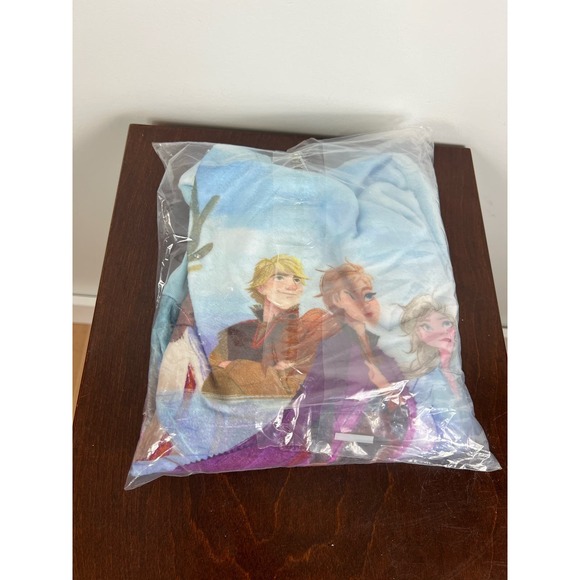 New in bag Frozen 2 Elsa Ana Olof soft long sleeve sleep shirt - Picture 1 of 3